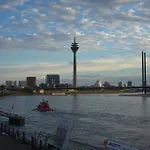 Crowne Plaza Duesseldorf - By Ihg Отель 4*