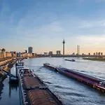 Crowne Plaza Duesseldorf - By Ihg Отель 4*