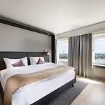 Crowne Plaza Duesseldorf - By Ihg ホテル 4*