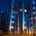 Отель Crowne Plaza Duesseldorf - By Ihg