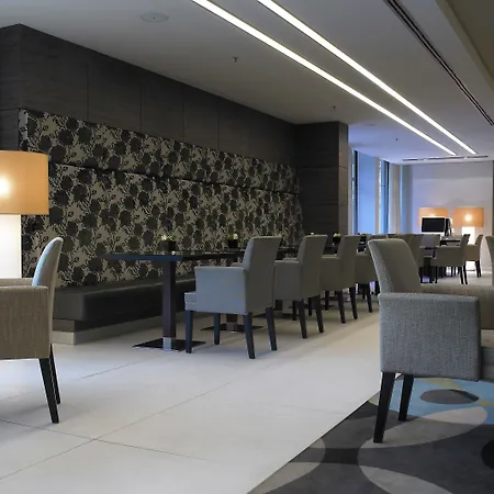 Szálloda Crowne Plaza Duesseldorf - By Ihg Neuss