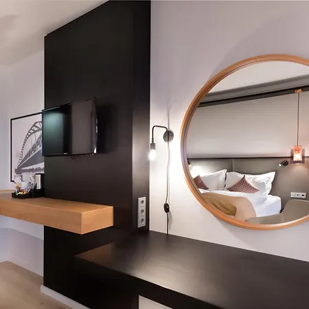 Crowne Plaza Duesseldorf - By Ihg Hotel