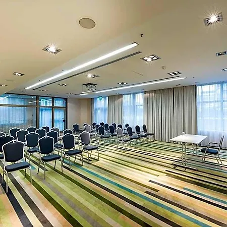 Crowne Plaza Duesseldorf - By Ihg Hotel 4*