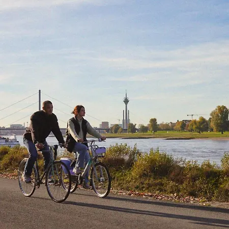 Hotel Crowne Plaza Duesseldorf - By Ihg 4*