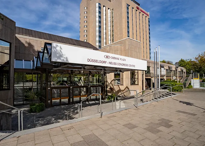 Отель Crowne Plaza Duesseldorf - By Ihg 4*