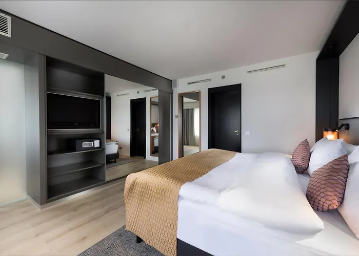 Crowne Plaza Duesseldorf - By Ihg Szálloda 4*