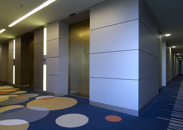 Szálloda Crowne Plaza Duesseldorf - By Ihg 4*