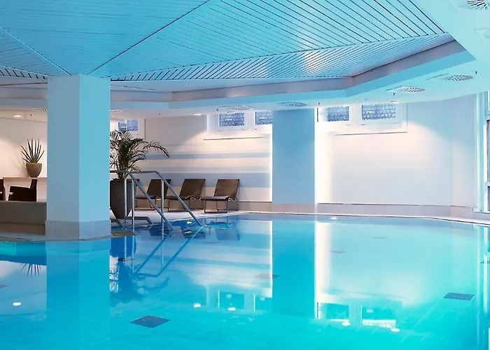 Отель Crowne Plaza Duesseldorf - By Ihg 4*