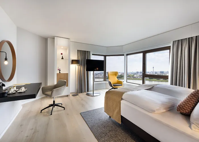 Crowne Plaza Duesseldorf - By Ihg Szálloda