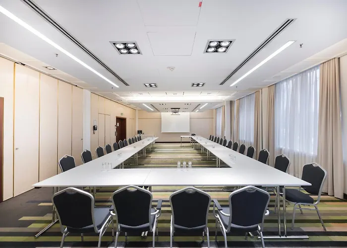 Crowne Plaza Duesseldorf - By Ihg 4*