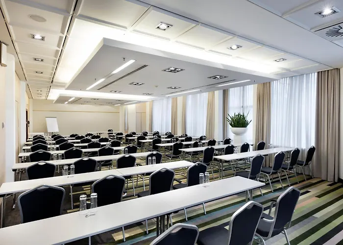 Szálloda Crowne Plaza Duesseldorf - By Ihg Neuss