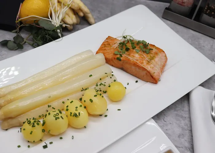 Отель Crowne Plaza Duesseldorf - By Ihg